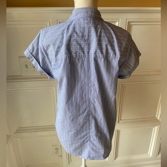 ❌SOLD❌ J CREW LARGE BLUE WHITE STRIPED BUTTON UP ROLL SLEEVE COTTON - Picture 4 of 6